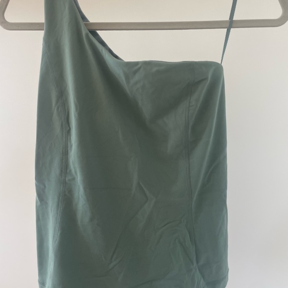 Lululemon cold shoulder tank - Picture 3 of 3